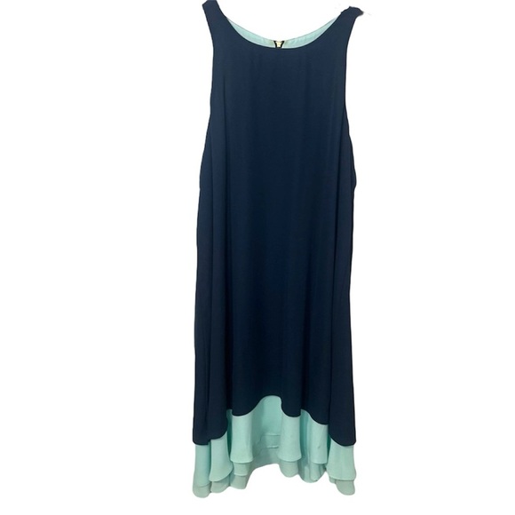 Elegant Navy and Mint Sleeveless Dress - Picture 1 of 5